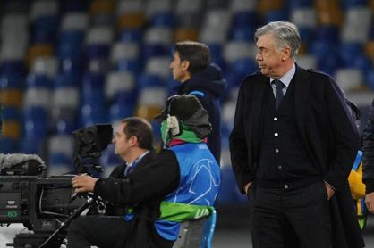 El Napolés destituye a Ancelotti El Napolés destituye a Ancelotti