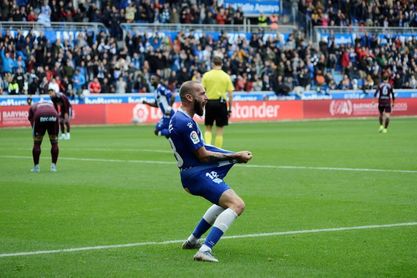 Aleix Vidal pide disculpas por cuestionar a Garitano Aleix Vidal pide disculpas por cuestionar a Garitano