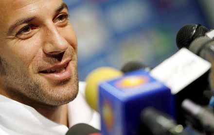 Alessandro del Piero confirma su presencia en la "Noche Amarilla" del Barcelona de Ecuador Alessandro del Piero confirma su presencia en la "Noche Amarilla" del Barcelona de Ecuador