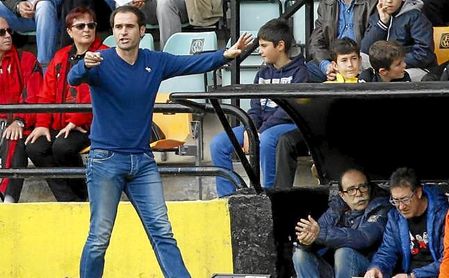 Ezequiel Loza, entrenador del Portugalete. Ezequiel Loza, entrenador del Portugalete.