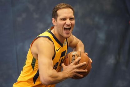 123-101. Bogdanovic contribuyó con 30 puntos al triunfo de los Jazz 123-101. Bogdanovic contribuyó con 30 puntos al triunfo de los Jazz