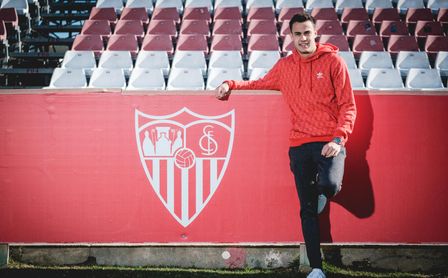 Reguilón y los secretos mejor guardados del vestuario del Sevilla Reguilón y los secretos mejor guardados del vestuario del Sevilla