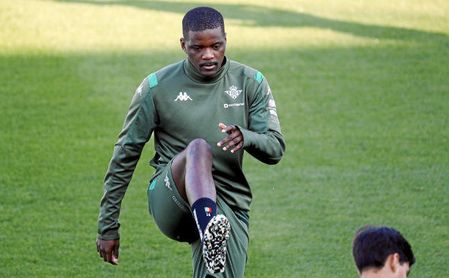 Carvalho se entrena con el grupo desde el pasado jueves. Carvalho se entrena con el grupo desde el pasado jueves.