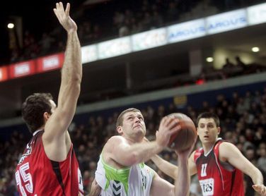 Gasol, ACB y clubes lamentan la muerte de Robert Archibald, con 39 años Gasol, ACB y clubes lamentan la muerte de Robert Archibald, con 39 años