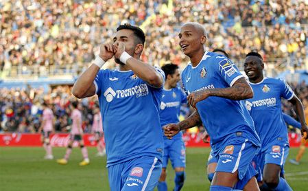Ángel admite que tocó el balón con la mano. Ángel admite que tocó el balón con la mano.