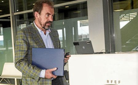 Ángel Torres, tras la polémica del Getafe-Betis: "Siempre fui el más contrario al VAR". Ángel Torres, tras la polémica del Getafe-Betis: "Siempre fui el más contrario al VAR".