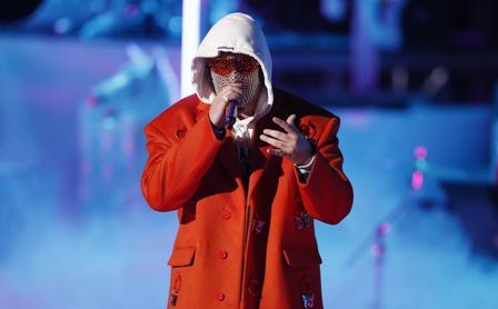 Bad Bunny rinde tributo a Kobe Bryant con la canción "6 Rings" Bad Bunny rinde tributo a Kobe Bryant con la canción "6 Rings"
