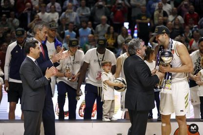 Felipe Reyes engrandece su palmarés con su séptima Copa Felipe Reyes engrandece su palmarés con su séptima Copa