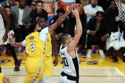 Lakers y Clippers jugarán el 9 de abril el partido aplazado por la muerte de Bryant Lakers y Clippers jugarán el 9 de abril el partido aplazado por la muerte de Bryant