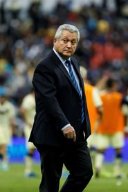 Víctor Manuel Vucetich deja de ser entrenador del Querétaro mexicano Víctor Manuel Vucetich deja de ser entrenador del Querétaro mexicano