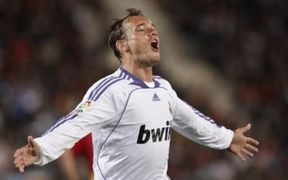 Sneijder y el vodka, su "mejor amigo" en el Madrid