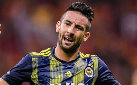 El zaguero queda libre tras su paso por el Fenerbahçe. El zaguero queda libre tras su paso por el Fenerbahçe.