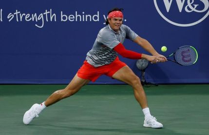 Raonic remonta un set ante Krajinovic y jugará semifinales contra Tsitsipas Raonic remonta un set ante Krajinovic y jugará semifinales contra Tsitsipas