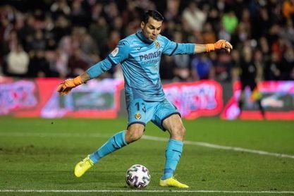 El Villarreal hace oficial el traspaso del Andrés Fernández al Huesca El Villarreal hace oficial el traspaso del Andrés Fernández al Huesca