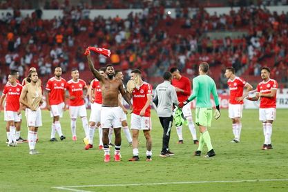 Internacional gana a Botafogo y se afianza como líder de la Liga brasileña Internacional gana a Botafogo y se afianza como líder de la Liga brasileña
