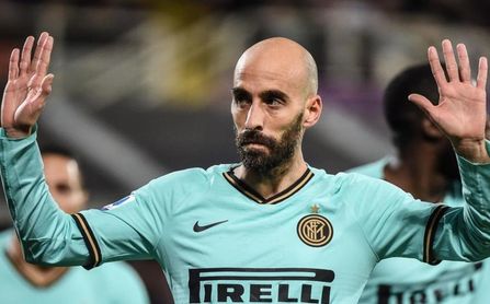 Borja Valero y Raúl Guti se alejan un poco más de Heliópolis Borja Valero y Raúl Guti se alejan un poco más de Heliópolis