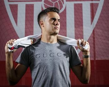 La cláusula que no acepta el United y da esperanzas al Sevilla con Reguilón La cláusula que no acepta el United y da esperanzas al Sevilla con Reguilón