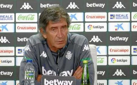 Pellegrini insistió en que falta un lateral zurdo. Pellegrini insistió en que falta un lateral zurdo.