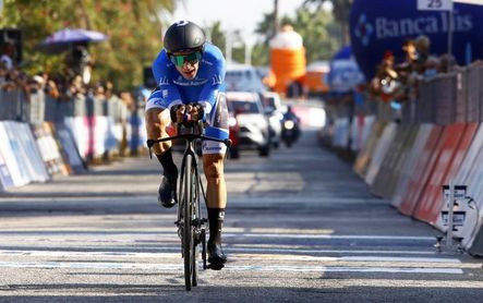 Simon Yates se retira del Giro por positivo en covid-19 Simon Yates se retira del Giro por positivo en covid-19