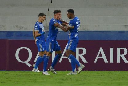 1-2. Unión remonta, elimina a Emelec y se mete en los octavos de final 1-2. Unión remonta, elimina a Emelec y se mete en los octavos de final
