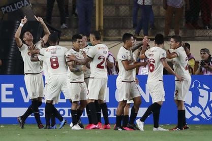 La U, con el regreso del uruguayo Dos Santos, acaricia la final en Perú La U, con el regreso del uruguayo Dos Santos, acaricia la final en Perú