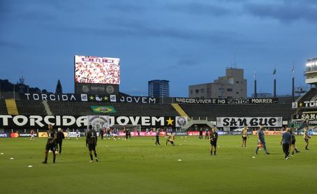 El Gremio empata ante el Fortaleza, pero sigue en la disputa por el título El Gremio empata ante el Fortaleza, pero sigue en la disputa por el título