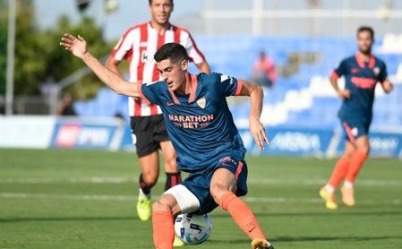 Carlos Fernández se incorpora este domingo al trabajo con la Real Sociedad; ¿debut ante el Betis? Carlos Fernández se incorpora este domingo al trabajo con la Real Sociedad; ¿debut ante el Betis?