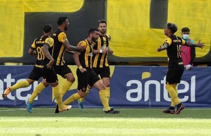 Peñarol y Nacional logran su primer triunfo de cara al duelo clásico Peñarol y Nacional logran su primer triunfo de cara al duelo clásico