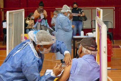 River Plate, primer club argentino que vacuna a profesionales de la salud River Plate, primer club argentino que vacuna a profesionales de la salud