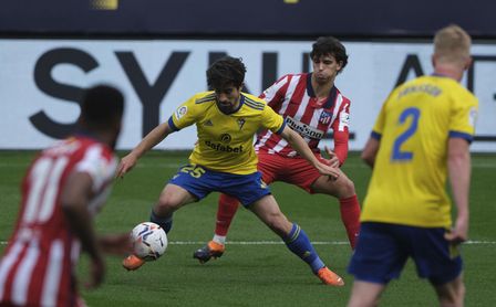 Jairo: "El Betis nos exigirá igual o más que el Barça" Jairo: "El Betis nos exigirá igual o más que el Barça"