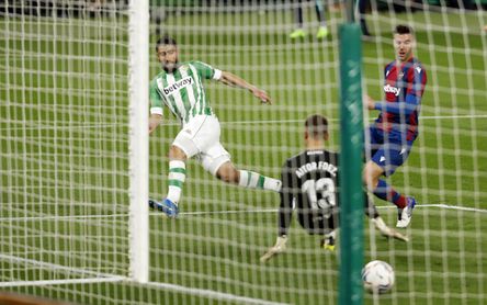Fekir, una pieza clave en el nuevo proyecto del Betis Fekir, una pieza clave en el nuevo proyecto del Betis