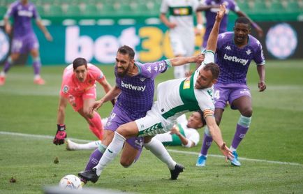 Elche 1-1 Real Betis: se le escapa el triunfo, pero el punto le deja en zona europea Elche 1-1 Real Betis: se le escapa el triunfo, pero el punto le deja en zona europea