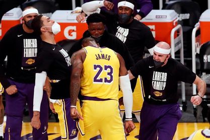 109-95: Davis y James someten a los Suns y los Lakers toman ventaja 109-95: Davis y James someten a los Suns y los Lakers toman ventaja