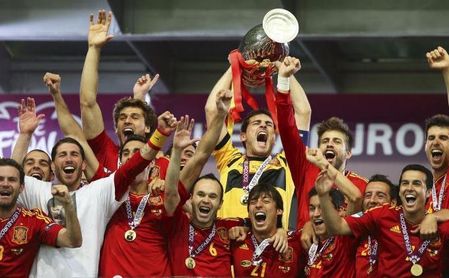 Iniesta recuerda la "final perfecta" Iniesta recuerda la "final perfecta"