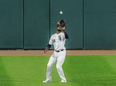 El cubano Luis Robert y el dominicano Eloy Jiménez dan un título a los Medias Blancas El cubano Luis Robert y el dominicano Eloy Jiménez dan un título a los Medias Blancas