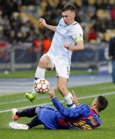 0-1. Un gol de Ansu Fati da una vida extra al Barça en la Champions 0-1. Un gol de Ansu Fati da una vida extra al Barça en la Champions