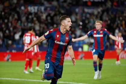 Bardhi y Roger se unen al grupo, que prepara el duelo ante el Athletic Club Bardhi y Roger se unen al grupo, que prepara el duelo ante el Athletic Club