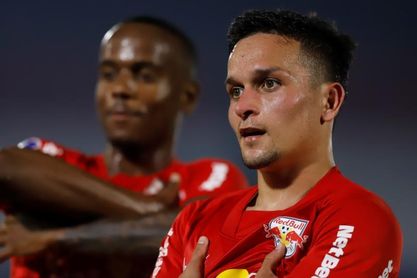 Artur niega los contactos con el Barcelona y pone su foco en final de Sudamericana Artur niega los contactos con el Barcelona y pone su foco en final de Sudamericana