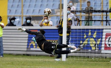 El 11 Deportivo salvadoreño se mete a cuartos y Chalatenango puja por pasar El 11 Deportivo salvadoreño se mete a cuartos y Chalatenango puja por pasar