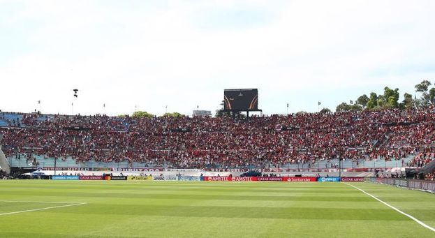 Los finalistas de la Copa Libertadores llegan al Estadio Centenario