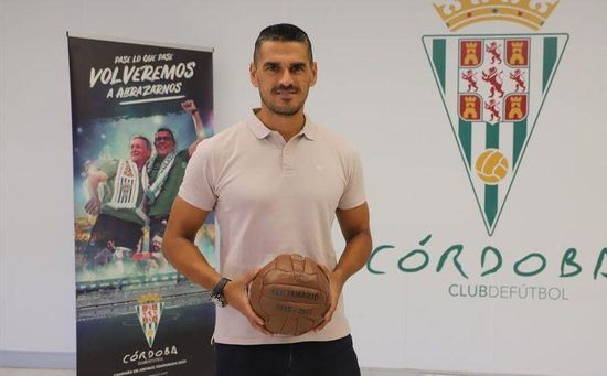 Juanito, esperanzado con eliminar al Sevilla: "Si salen los menos habituales, tendremos nuestras opciones"