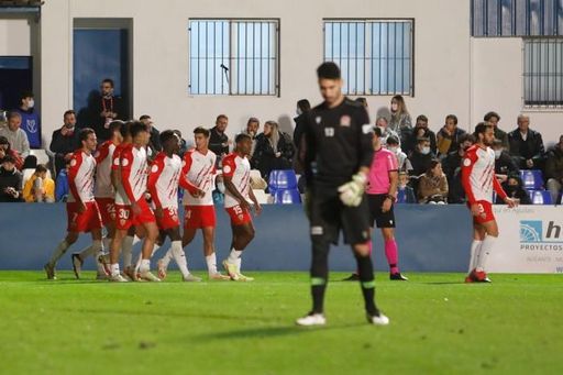 Águilas 1-1 Almería: El líder de Segunda evita el petardazo copero en los penaltis (3-5).