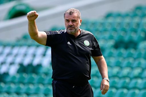 El entrenador del Celtic amenaza "con jugar ante el Betis"... a los 56 años