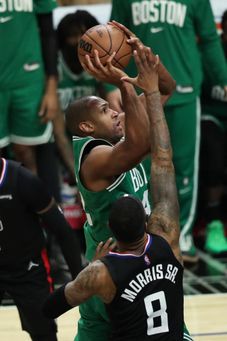 114-111: Boston Jr. y Morris derriban a los Celtics con mucho sufrimiento