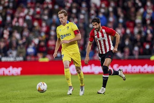 Álex Fernández tiene los días contados en el Cádiz Álex Fernández tiene los días contados en el Cádiz