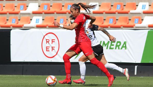 Paula Nicart pasa por el quirófano y es baja en un Sevilla Femenino que recupera a Echeverri Paula Nicart pasa por el quirófano y es baja en un Sevilla Femenino que recupera a Echeverri