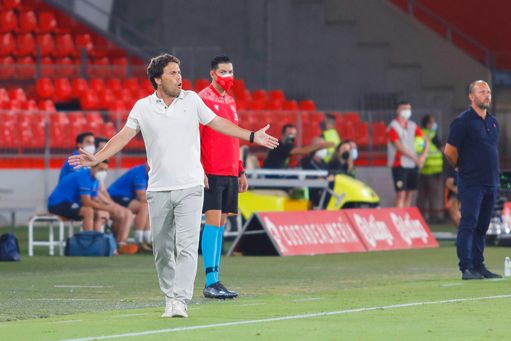 Rubi levanta la moral: ''Volveremos a ver a un Almería que gane muchos partidos''