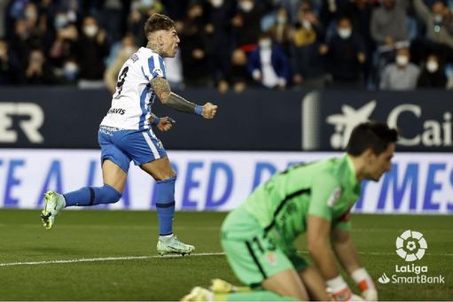 Málaga CF | Málaga - Sporting en directo: crónica, goles y resultado - Estadio deportivo