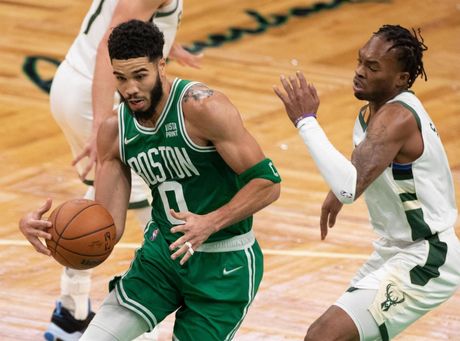 Los Celtics vencen a los Pelicans en el duelo frustrado de los Hernangómez