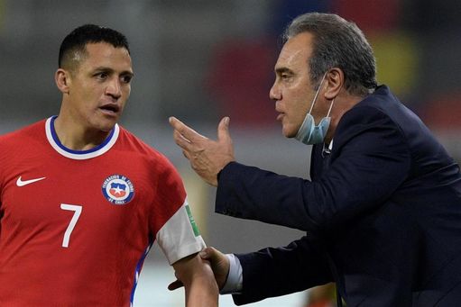 Alexis Sánchez dice que se vienen partidos difíciles ante Argentina y Bolivia